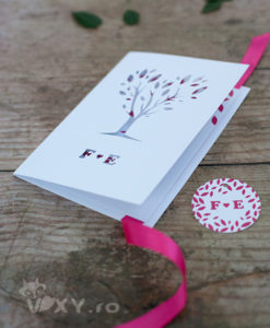 invitatie nunta, invitatie personalizata, invitatie fucsia, invitatie copac, plic personalizat, invitatie nunta decupata