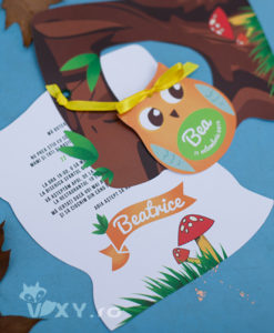 invitatie bufniță, invitatie personalizata, invitatie botez bufnita, invitatie scorbură bufniță, vixy.ro, bufniță, papetarie personalizata botez, invitatii deosebite, invitatie tematica, tema bufnite