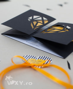 invitatie nunta deosebita, invitatie nunta inima, invitatie nunta decupata, invitatie deosebita, invitatie decupata, vixy.ro, invitatie nunta moderna, papetarie nunta personalizata, invitatii speciale, invitatii altfel